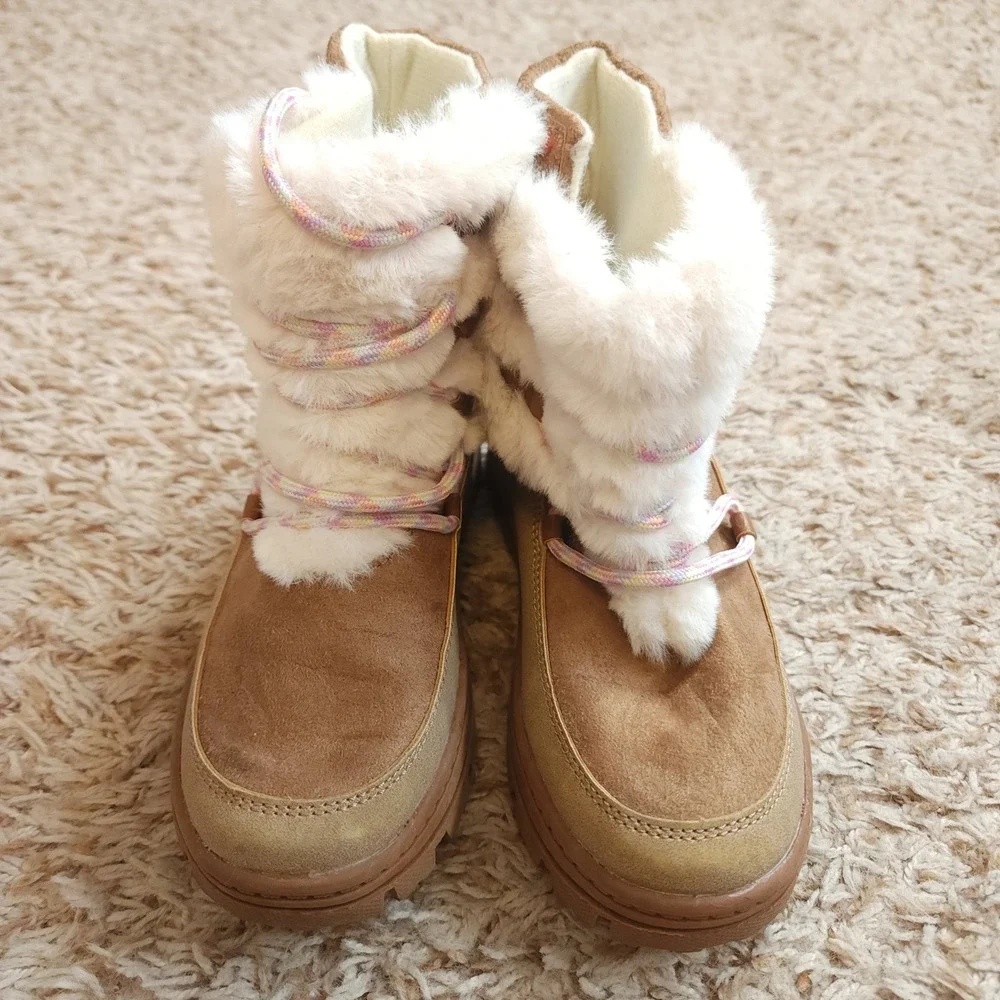 Carter's Winter Boots Girls Size 13 Brown Faux Fur Heart Trim Lug Sole